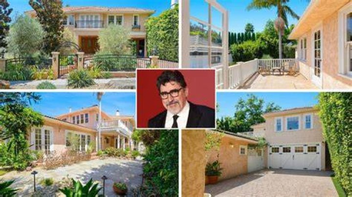 Alfred Molina Net Worth: Career, Home, Age, Income, All You Need to Know - SarkariResult