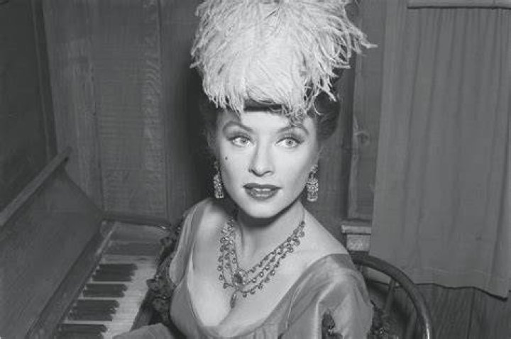 Amanda Blake