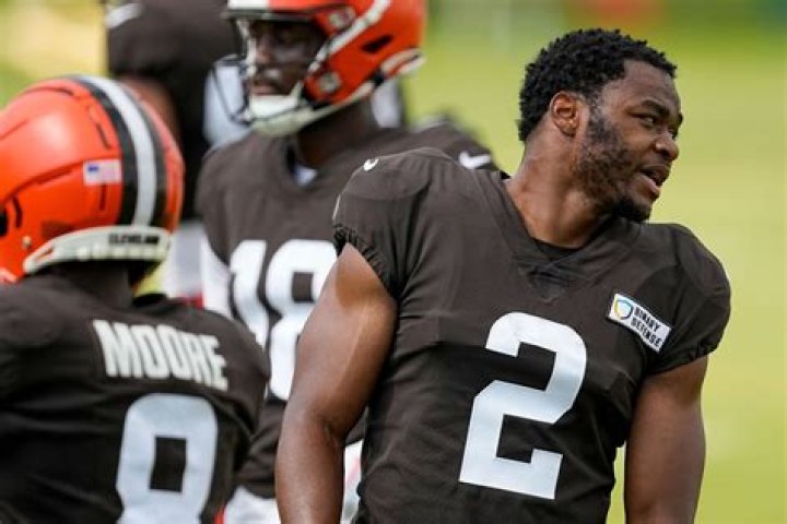 Amari Cooper Injury Update: Will He Play in Week 18?