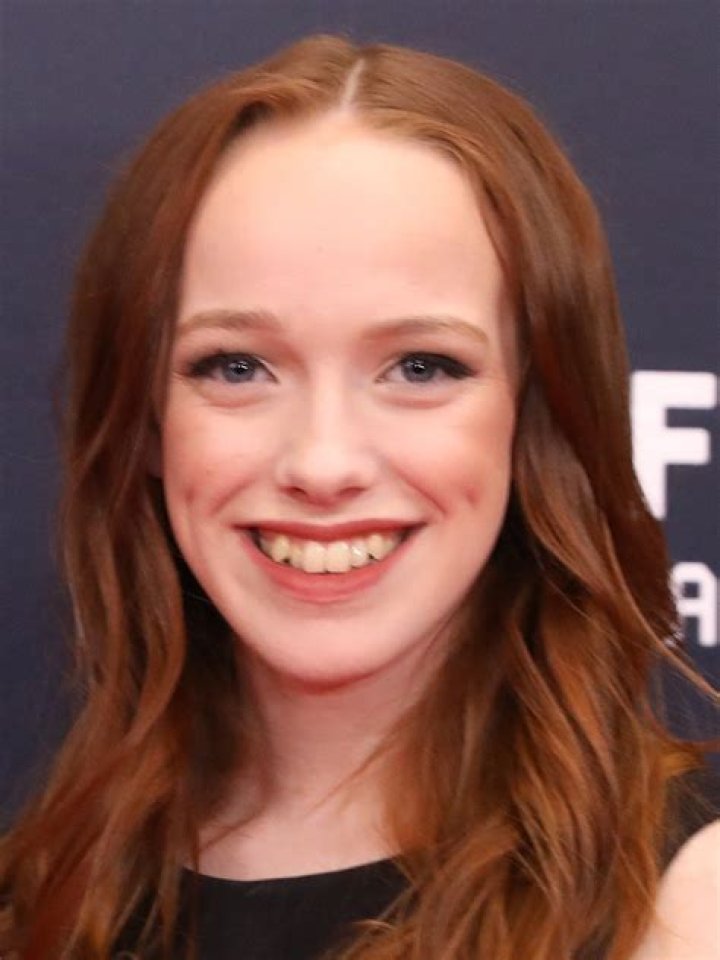 Amybeth McNulty Bio Age Boyfriend Nationality Hair Facts Movies Anne