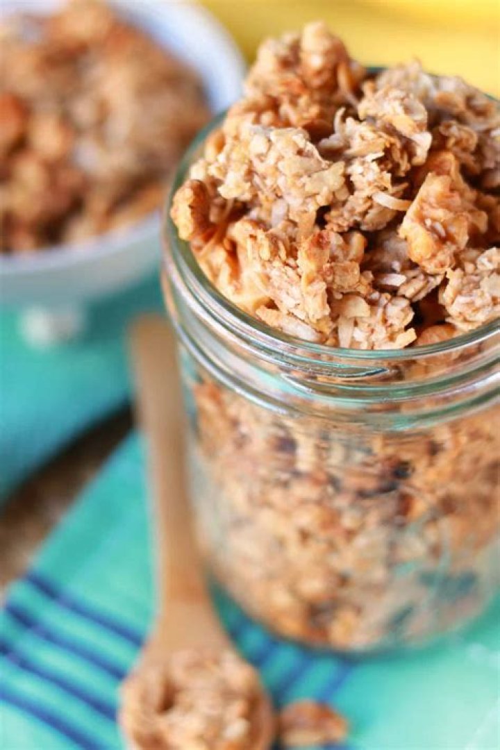 Banana Granola - Celebrating Sweets