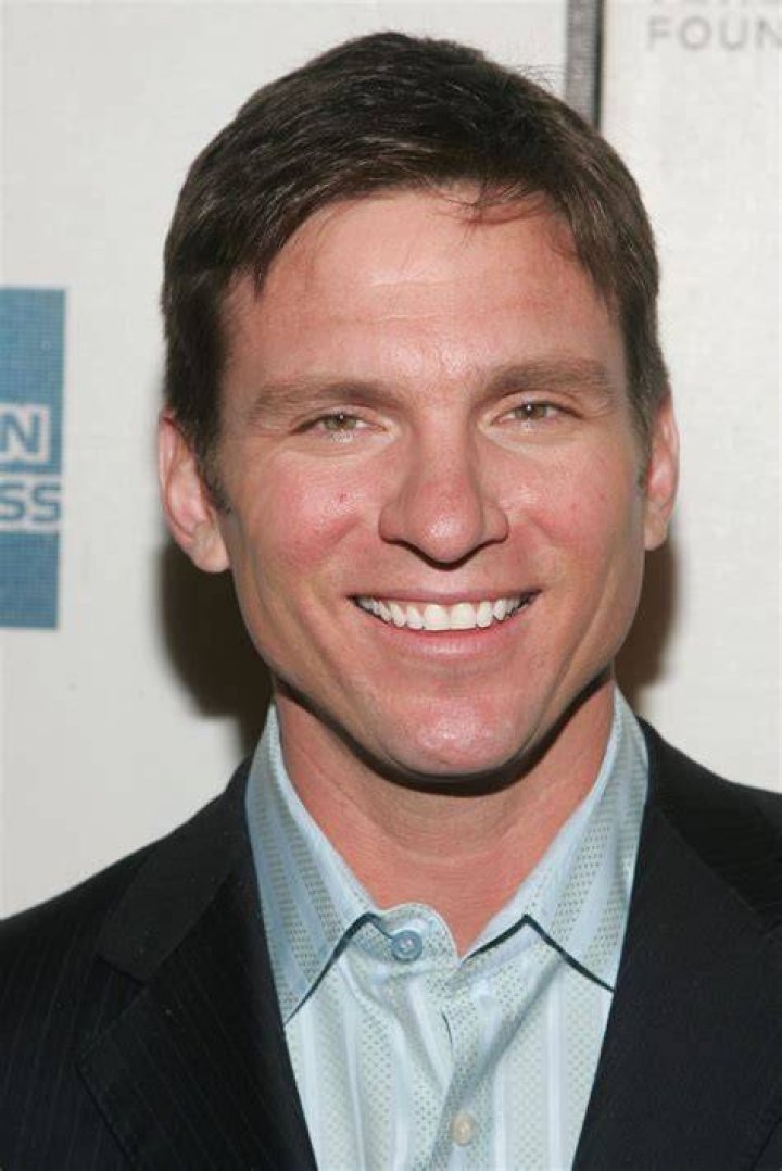 Bill Weir Net Worth
