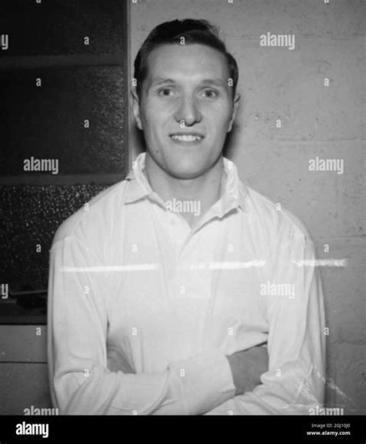 Bob Parker (footballer)