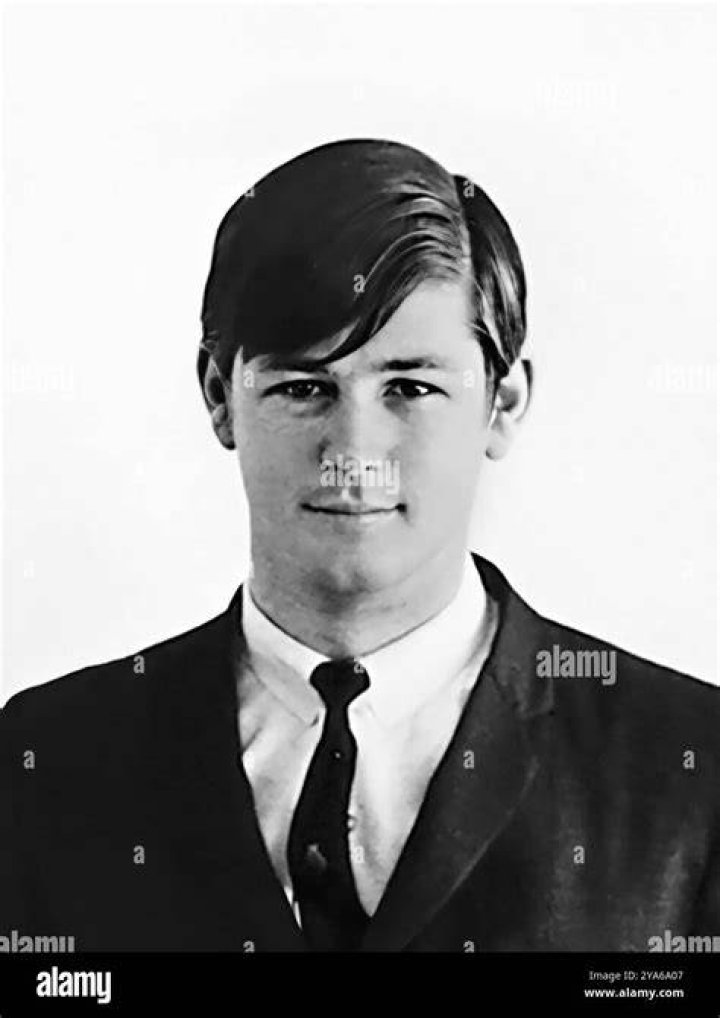 Brian Douglas Wilson Net Worth