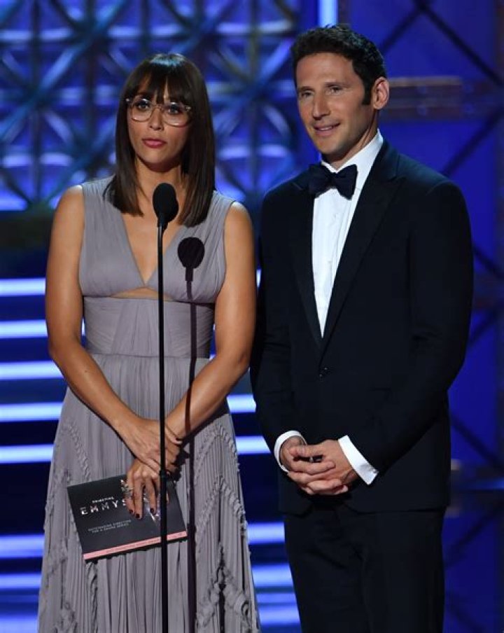 Charlie Hunnam and Rashida Jones dated in June 2006