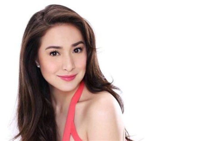Cristine Reyes Height: How Tall is Cristine Reyes?