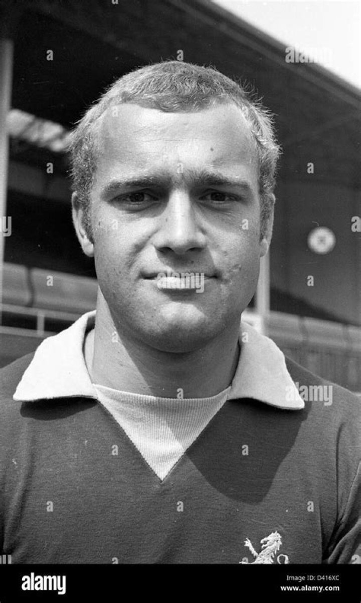Dave Simmons (footballer)
