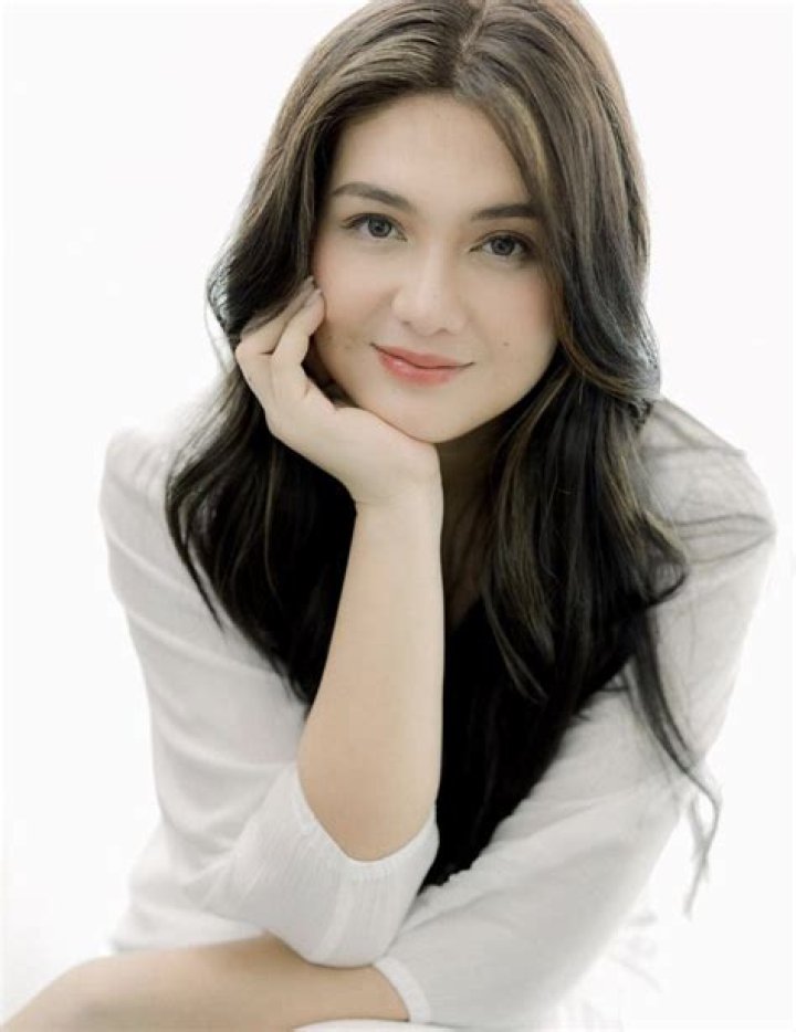 Dimples Romana
