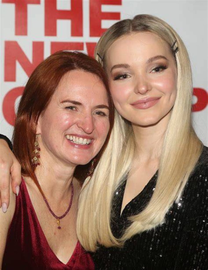 Dove Cameron with her mother
