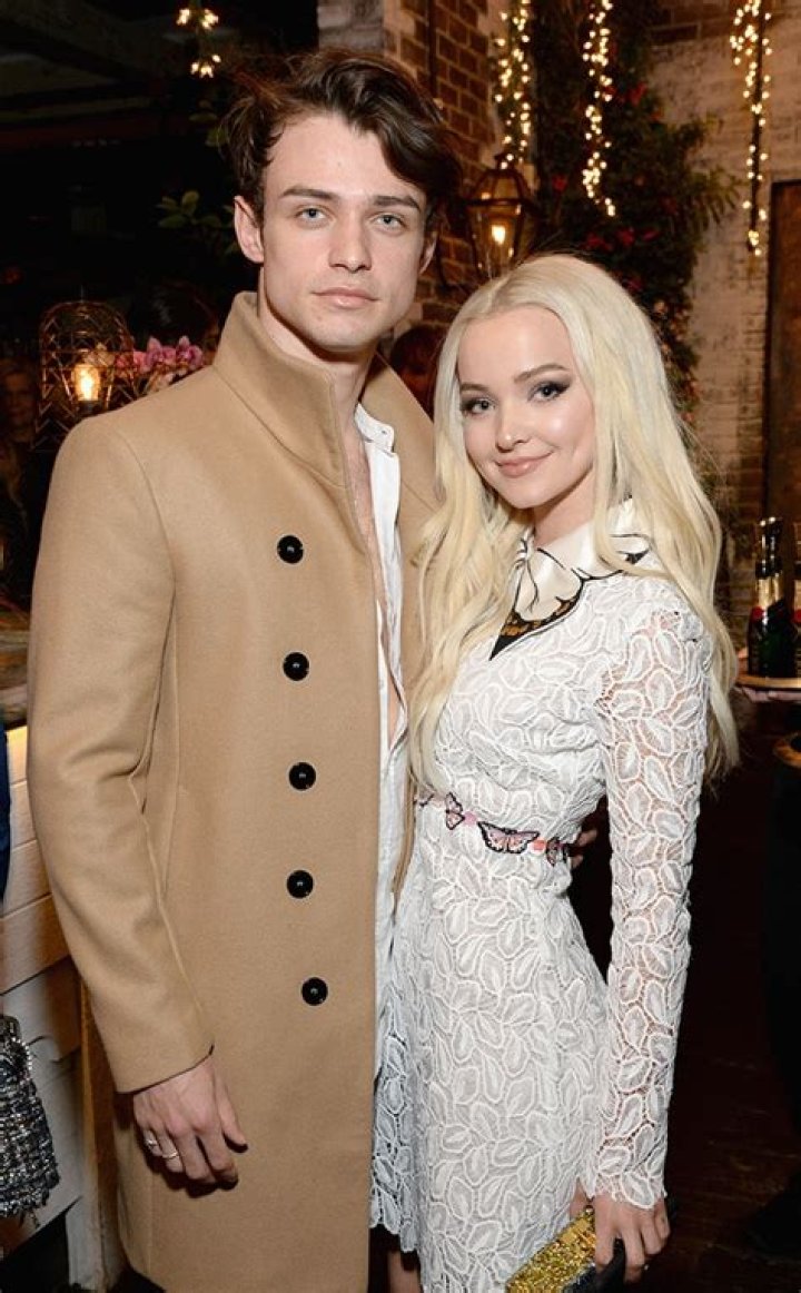 Dove Cameron with Thomas Doherty