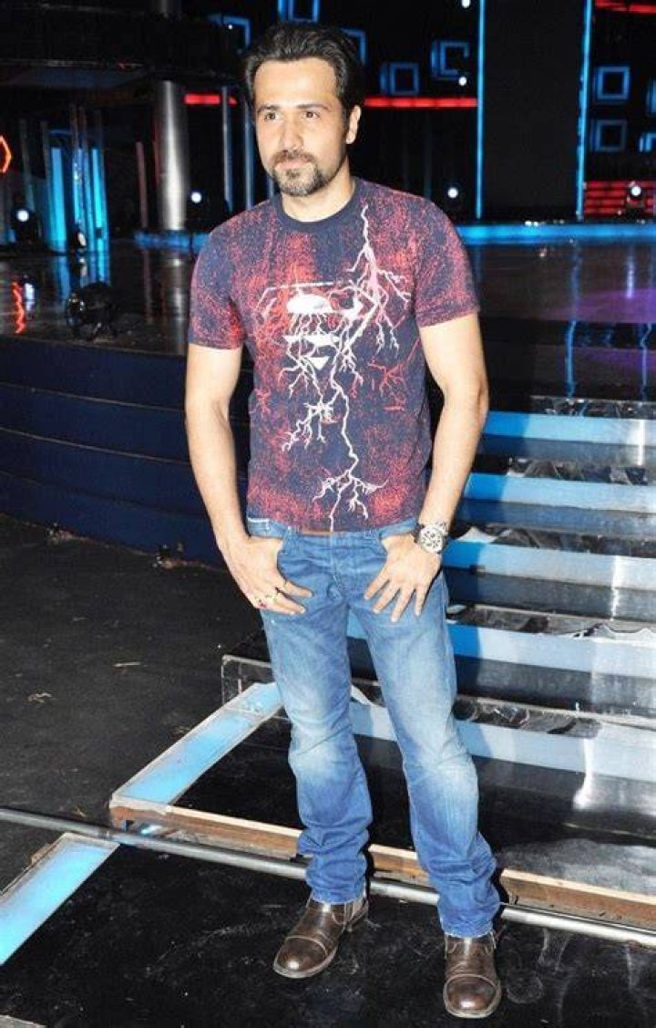 Emraan Hashmi Height, What Is The Hight Of Emraan Hashmi? - SarkariResult