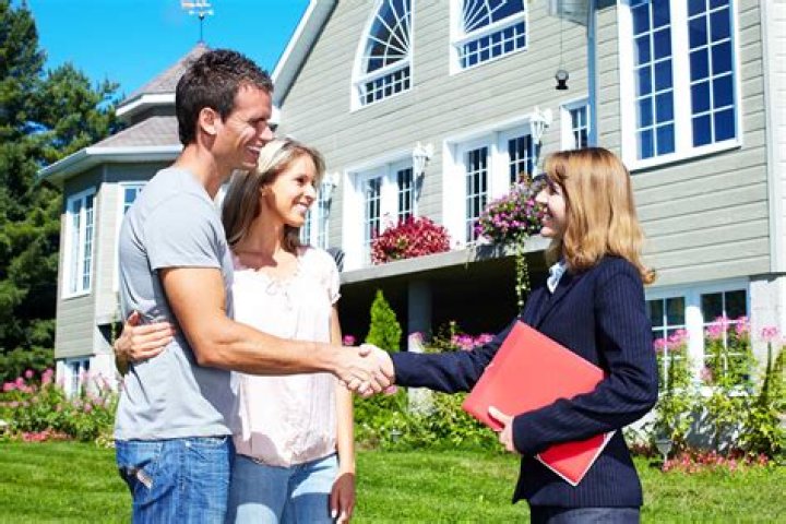 Estate agent
