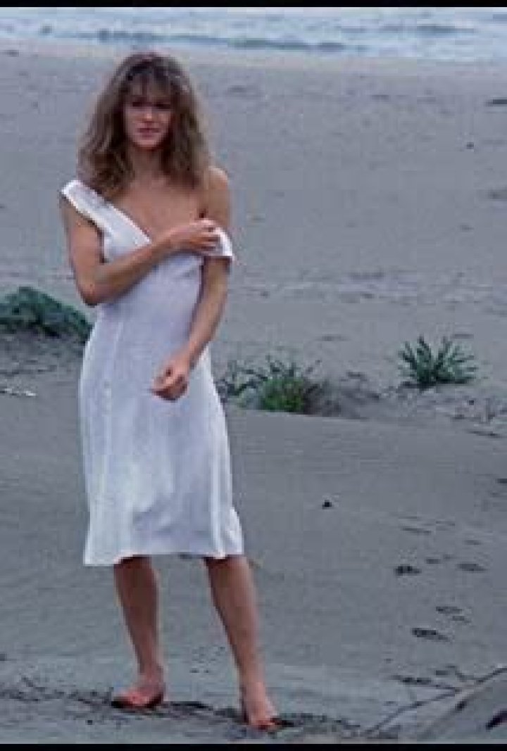 Eva Robins Net Worth