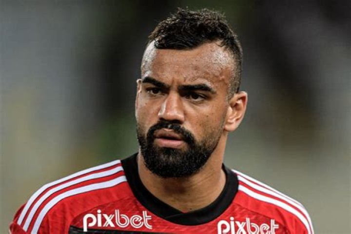 Fabricio Bruno Net Worth 2024 - A Closer Look at the Brazilian Footballer