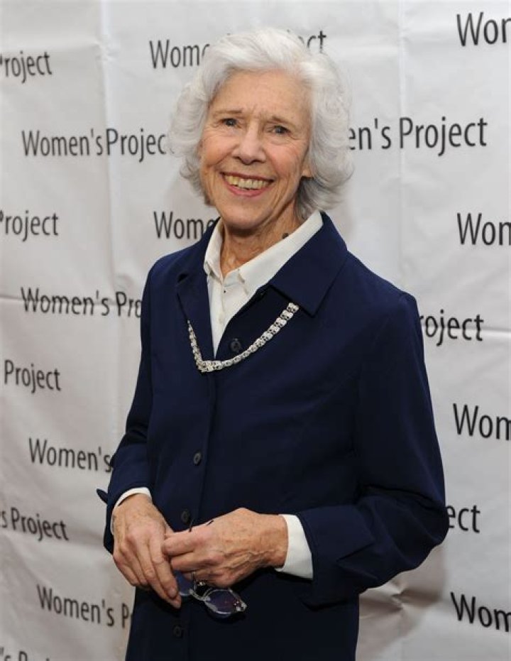 Frances Sternhagen Net Worth