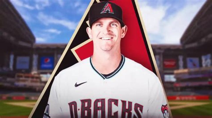 Himself - Arizona Diamondbacks Shortstop / Himself - St. Louis Cardinals Second Baseman / Himself - New York Yankees Center Fielder / Himself - New York Yankees Left Fielder / Himself - New York Yankees Second Baseman