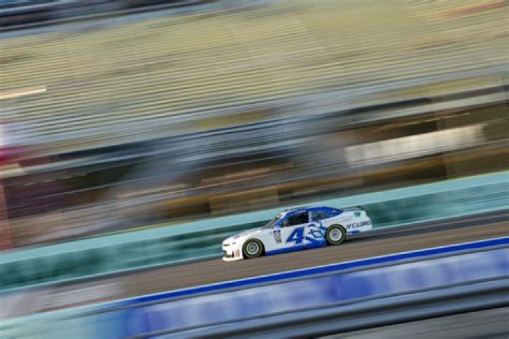 J.J. Yeley Net Worth