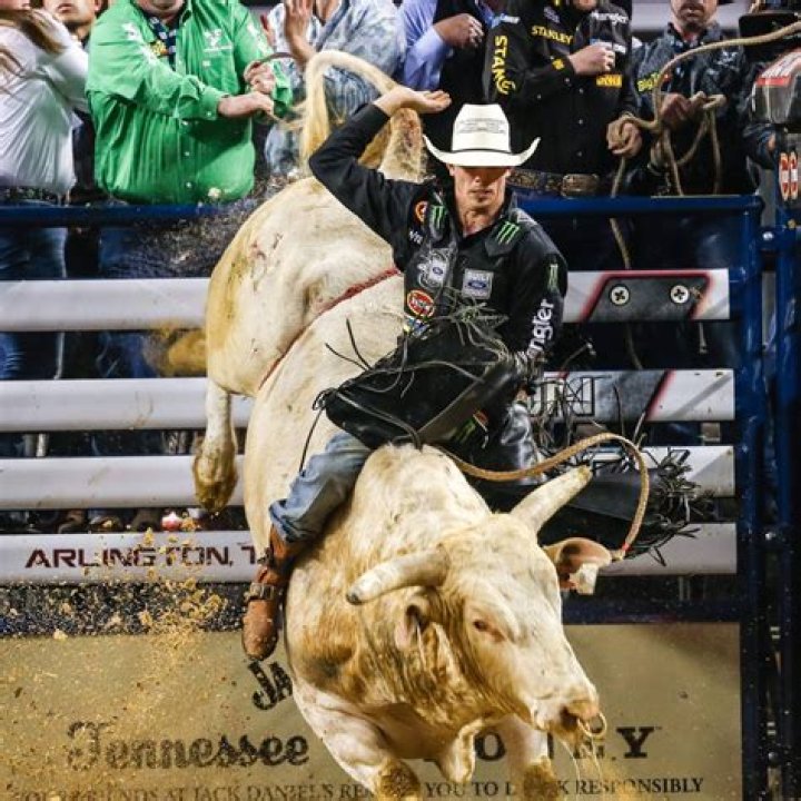 JB Mauney: A Bull Riding Champion and Devoted Family Man