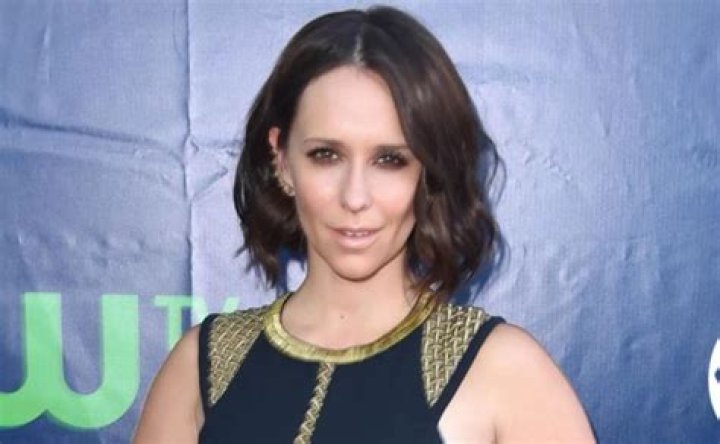 Jennifer Love Hewitt Net Worth: Details About Age, Career, Film, Income - SarkariResult