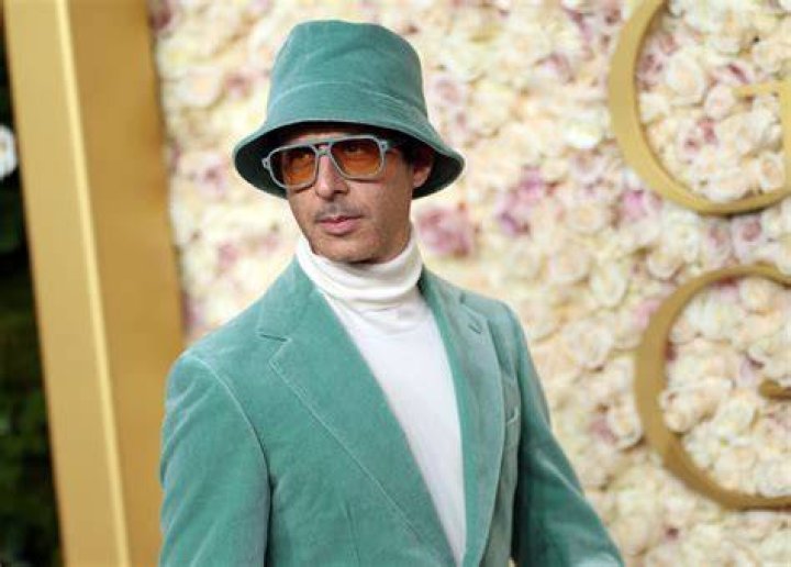 Jeremy Strong's Absence at the Golden Globes: Exploring the Reasons Behind it and Introducing Jeremy Strong. - SarkariResult
