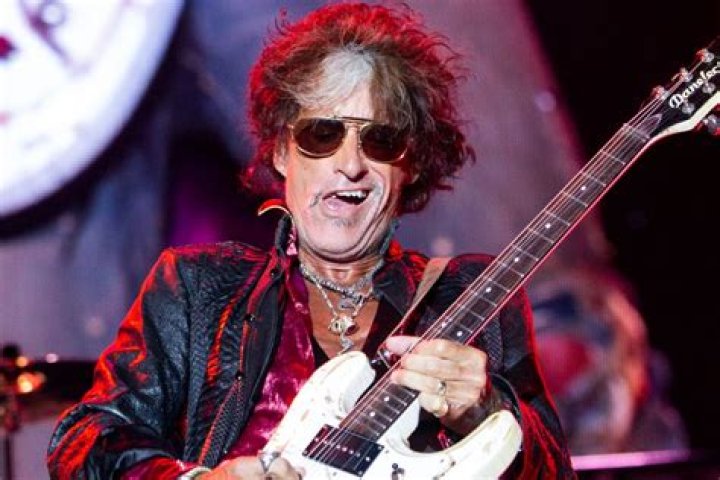 Joe Perry Net Worth