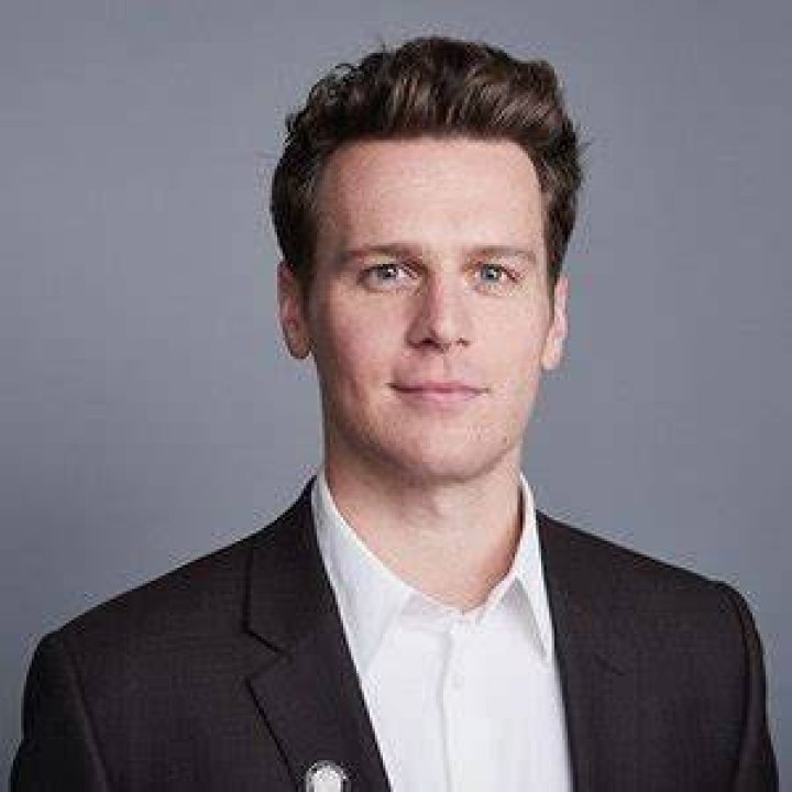 Jonathan Groff Net Worth