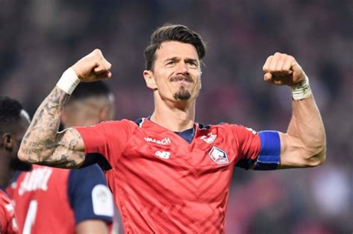 Jose Fonte Net Worth: Career, Home, Age, Income, All You Need to Know - SarkariResult