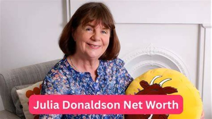 Julia Deakin Net Worth