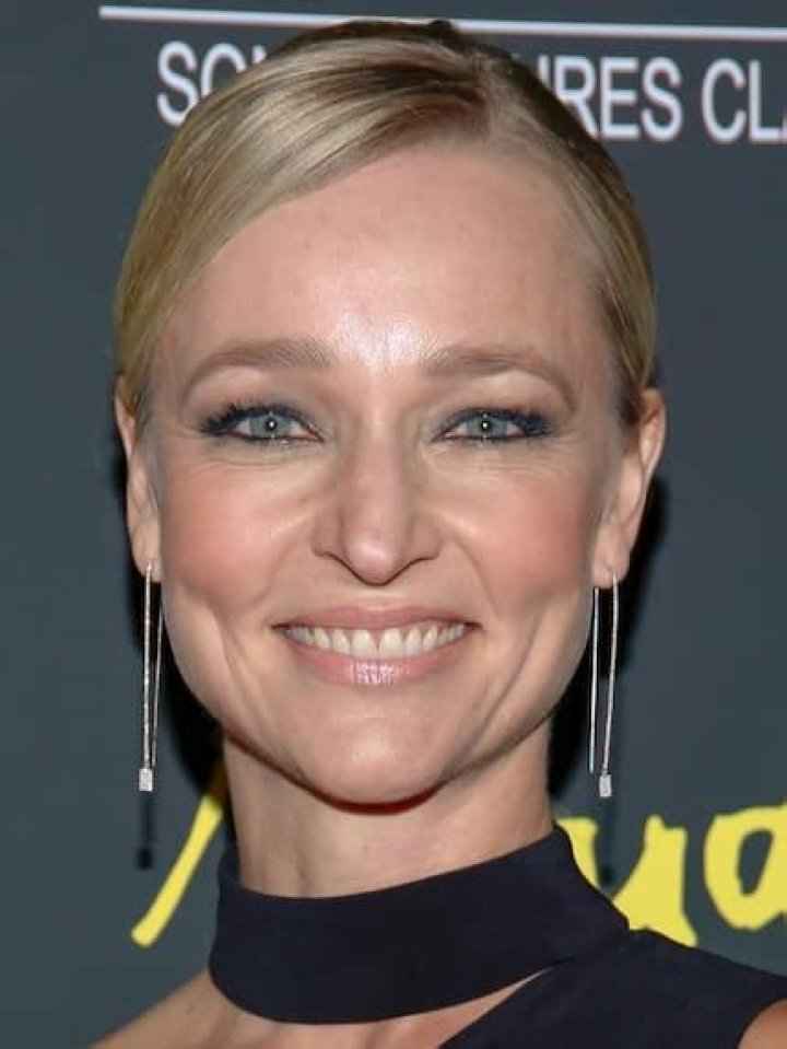 Kari Matchett Net Worth