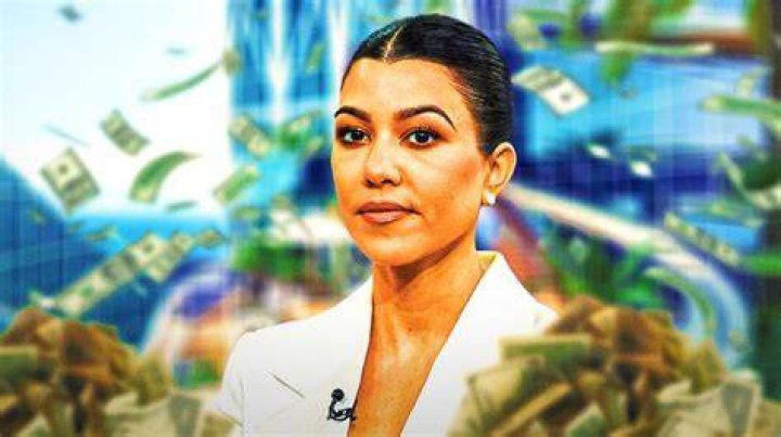 Kourtney Kardashian Net Worth: Details About Career, Earnings, Income - SarkariResult