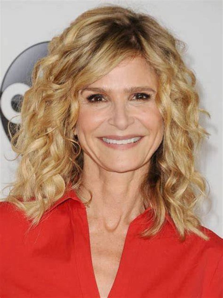Kyra Sedgwick Height, Weight, Measurements, Bra Size, Shoe Size