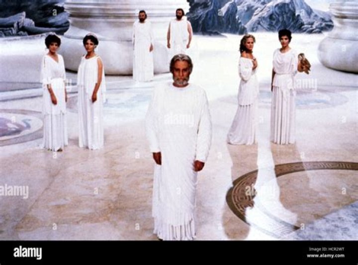 Laurence Olivier, Ursula Andress, Maggie Smith, Claire Bloom, Harry Hamlin, Jack Gwillim, Judi Bowker, Susan Fleetwood, Burgess Meredith, Pat Roach