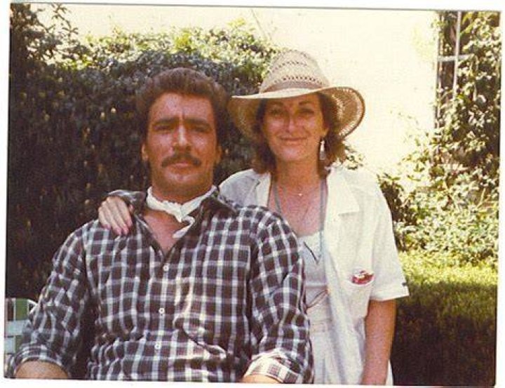 Lee Horsley, Barbara Peeters
