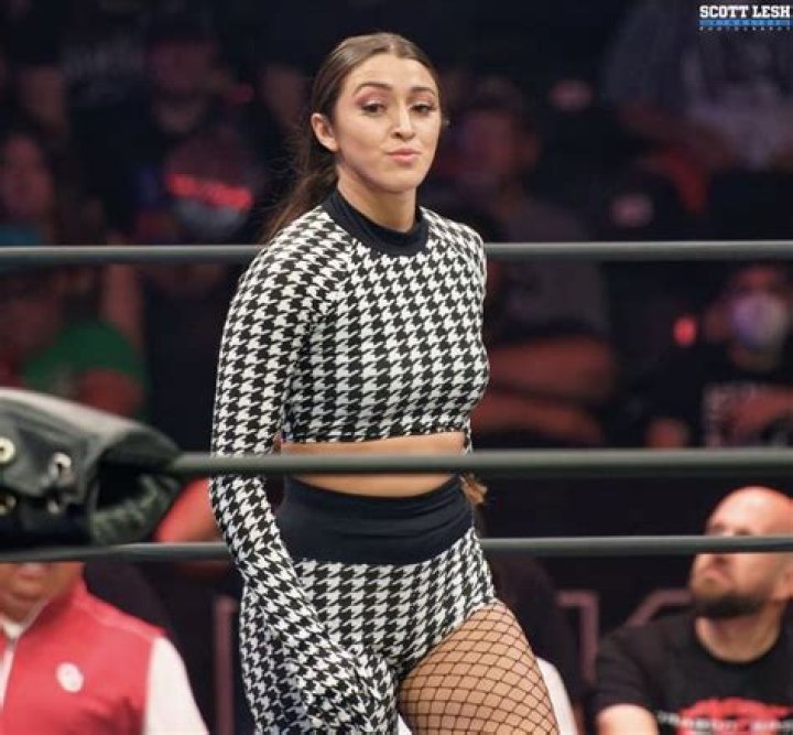 Madi Wrenkowski Boyfriend: Is The Wrestler Dating Anyone? - SarkariResult