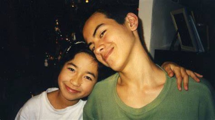 Maya Erskine Siblings, Meet Brother Taichi And Sister - SarkariResult
