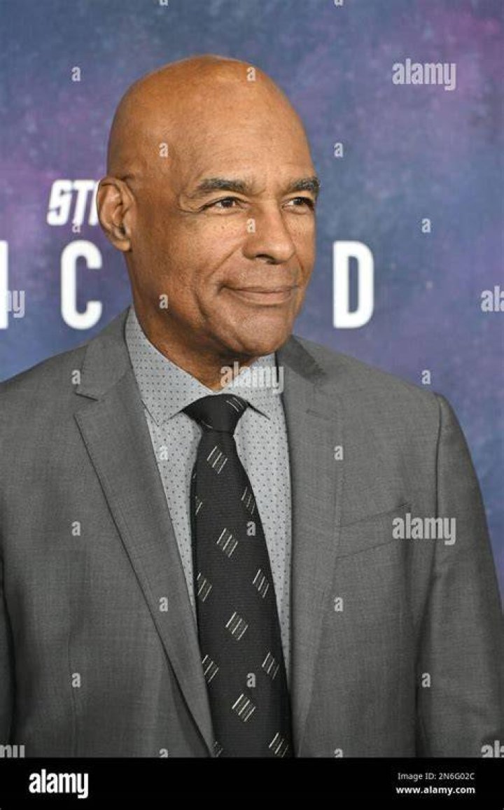 Michael Dorn was rumored to be in a relationship with Terry Farrell