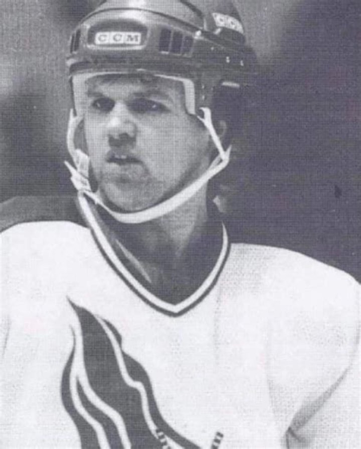 Mike Urquhart Death Cause And Obituary : Canadian Ice Hockey Player Passed Away - SarkariResult
