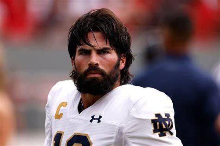 Notre Dame Quarterback Sam Hartman Opts Out of Sun Bowl, Shifts Focus to NFL Draft