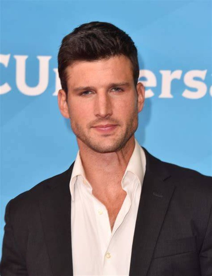 Parker Young Net Worth