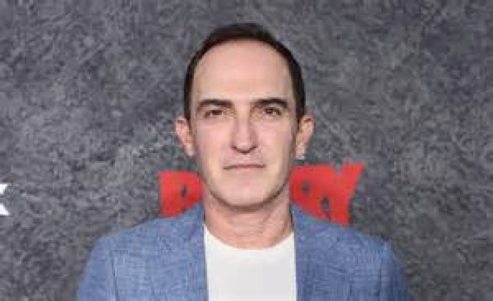 Patrick Fischler is sharing a blissful marital relationship with his wife&nbsp;Lauren Bowles. Unlike Fischler, his wife Lauren is a non-show biz person whom he met during his college days. Fischler dated his girlfriend turned wife Lauren for a long time before their marriage.