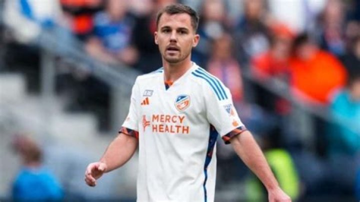 Pavel Bucha Net Worth: Career, Home, Age, Income, All You Need to Know - SarkariResult