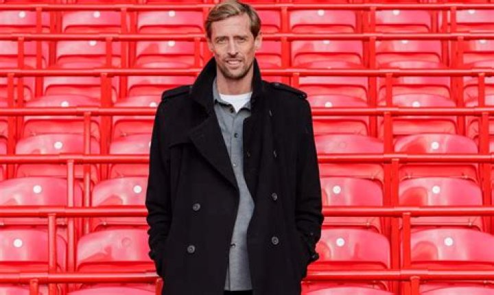 Peter Crouch Height : Biography, Net worth, Age, Family & More details - SarkariResult