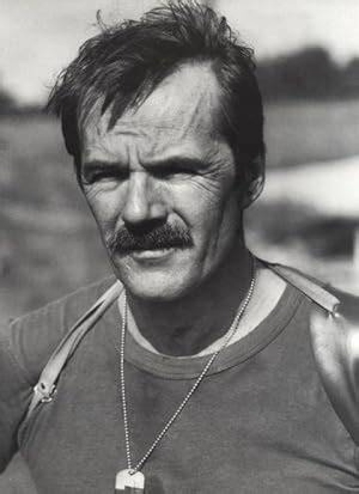 Robert F. Lyons (actor)