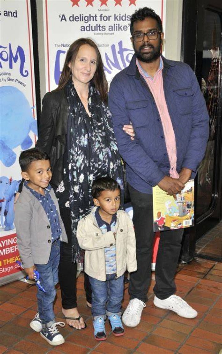 Romesh Ranganathan: Happily Married To His Wife And Is A Father To His Three Children