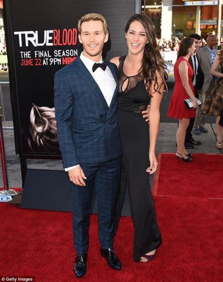 Ryan Kwanten Bio, Wiki, Girlfriend, Married, Net worth, Family