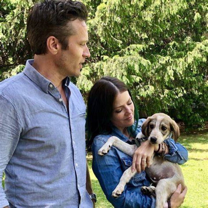 Seamus Dever Married Life