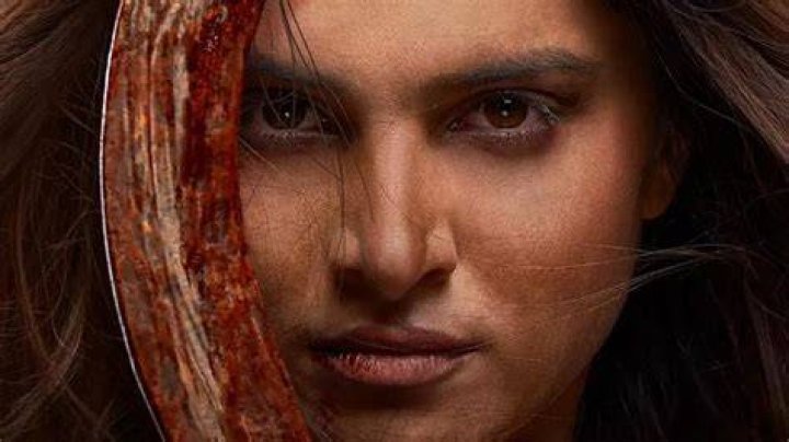 Tara Sutaria Makes Ott Debut, Shares Fierce First Look Poster Of Disney Hotstar Film Apurva - SarkariResult