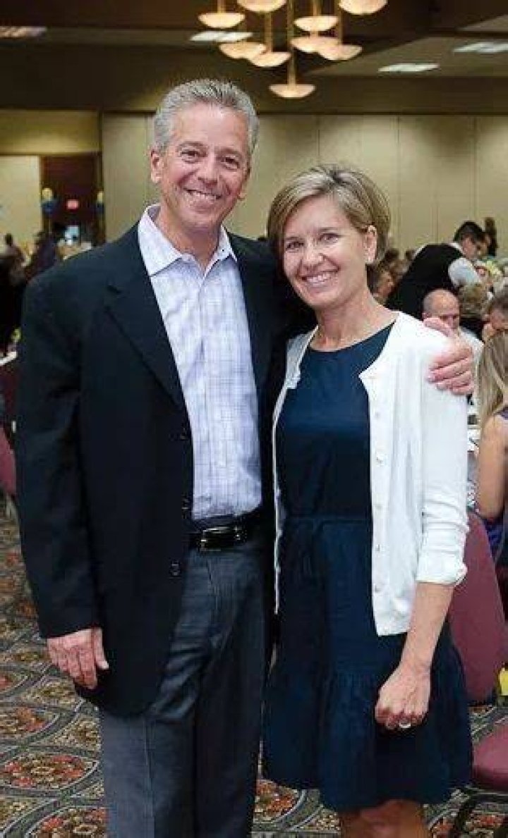 Thom Brennaman's Married, Wife, Net Worth, Earnings, Facts, Wiki-Bio