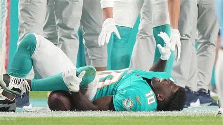 Tyreek Hill Injury Update: Did Tyreek Hill Get Hurt? What Happened To Him? - SarkariResult