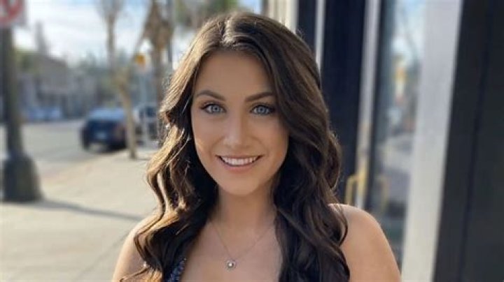 Who is Jessica Bartlett? Meet Onlyfans Star